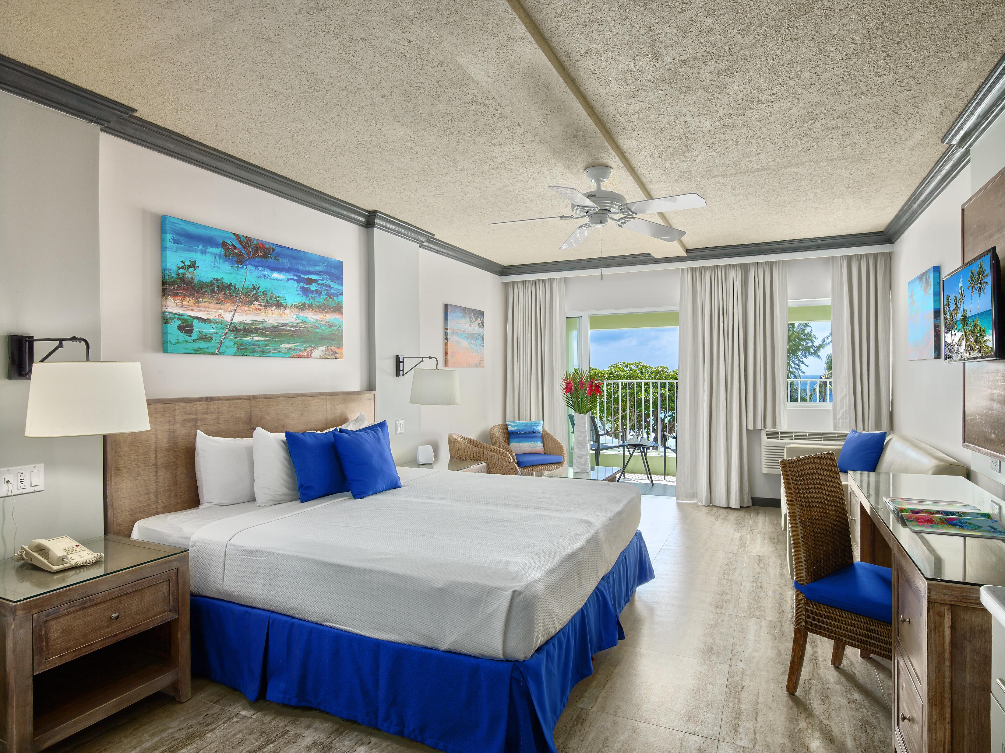 Coconut Court Beach Hotel Christ Church Eksteriør bilde