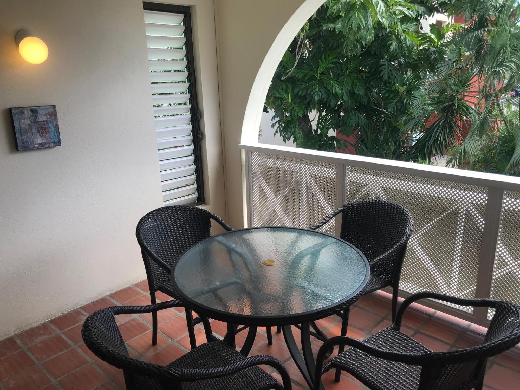 Coconut Court Beach Hotel Christ Church Rom bilde